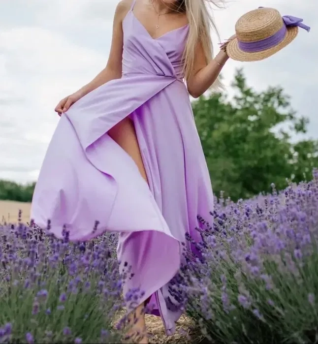 Чудова сукня лавандового кольору pозмір S/M