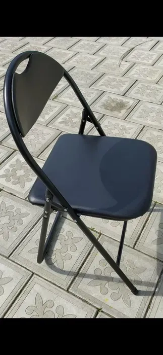 Столы и стулья. Шоколадный фонтан.Фруктовые фигуры.