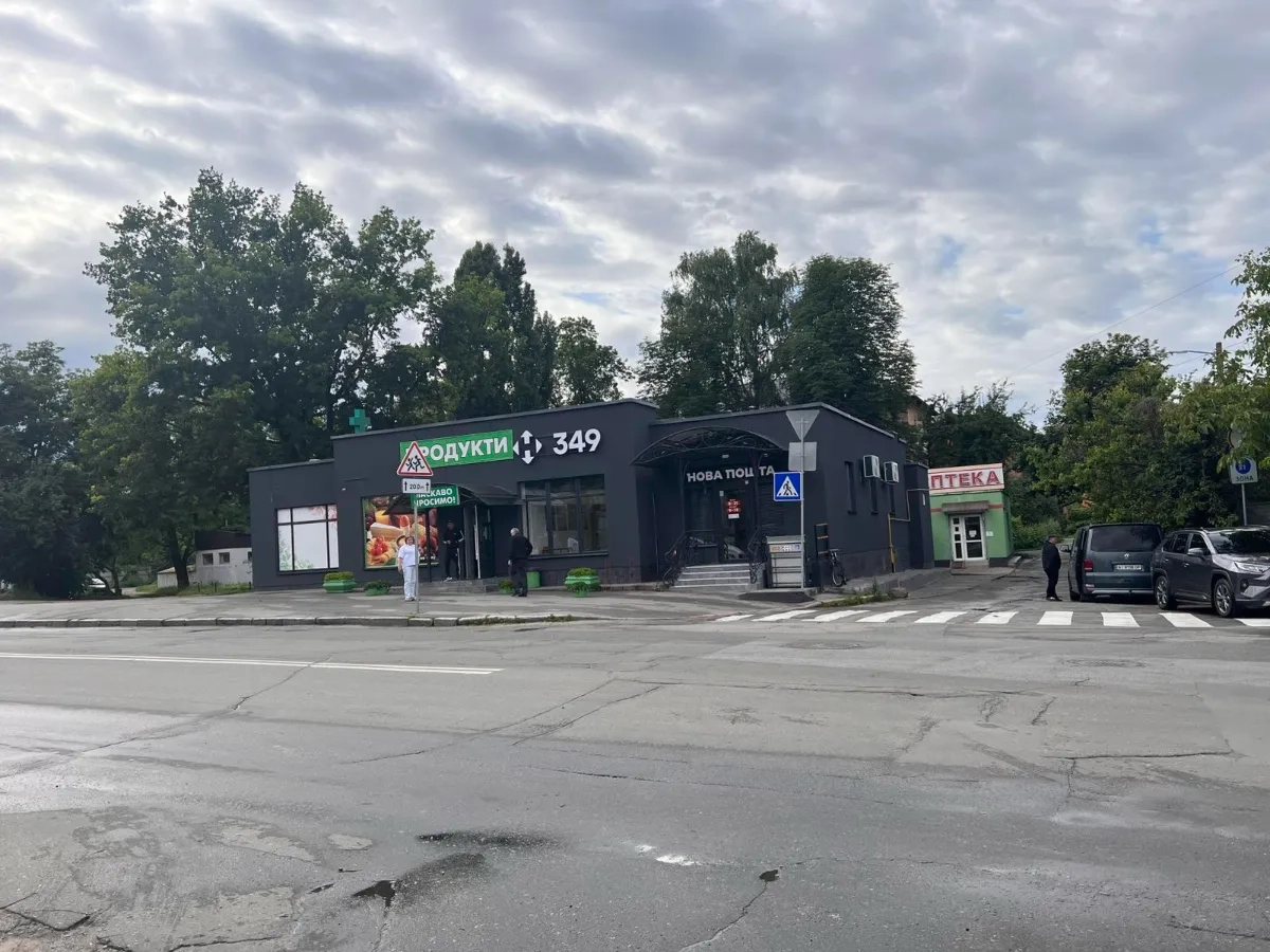 Фасадне приміщення 35 м2 в Подільському районі, Мостицький масив