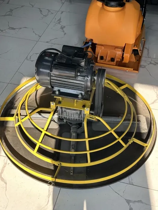 Затиральна машина («Вертоліт») по бетону.