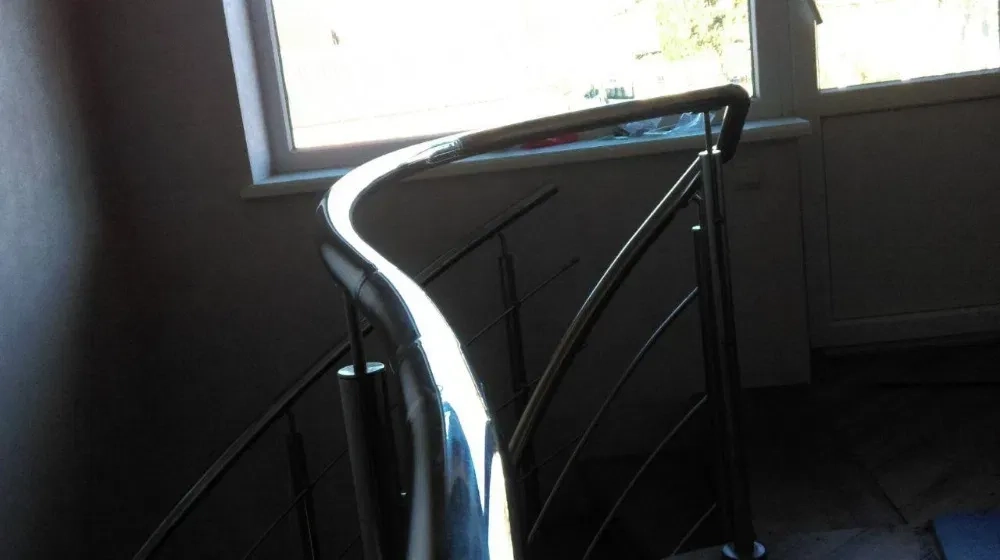 Сходи, Перила нержавійка, дерево, металеві, особливий дизайн