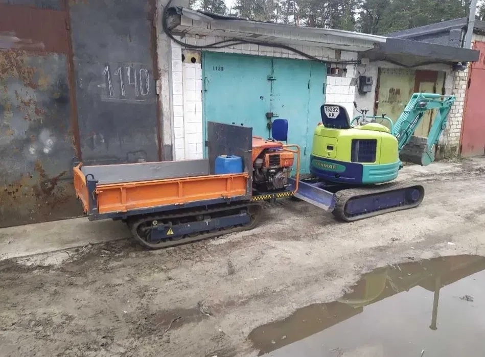 Міні самоскид для стиснених робіт