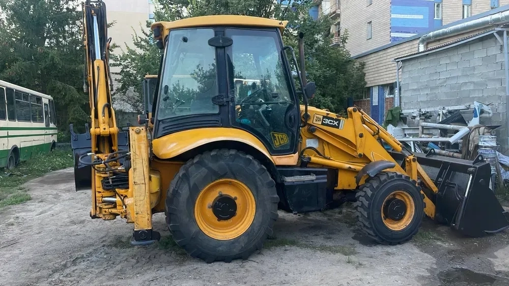Екскаватор JCB