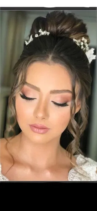 Весільна зачіска, макіяж, образ на випускний
