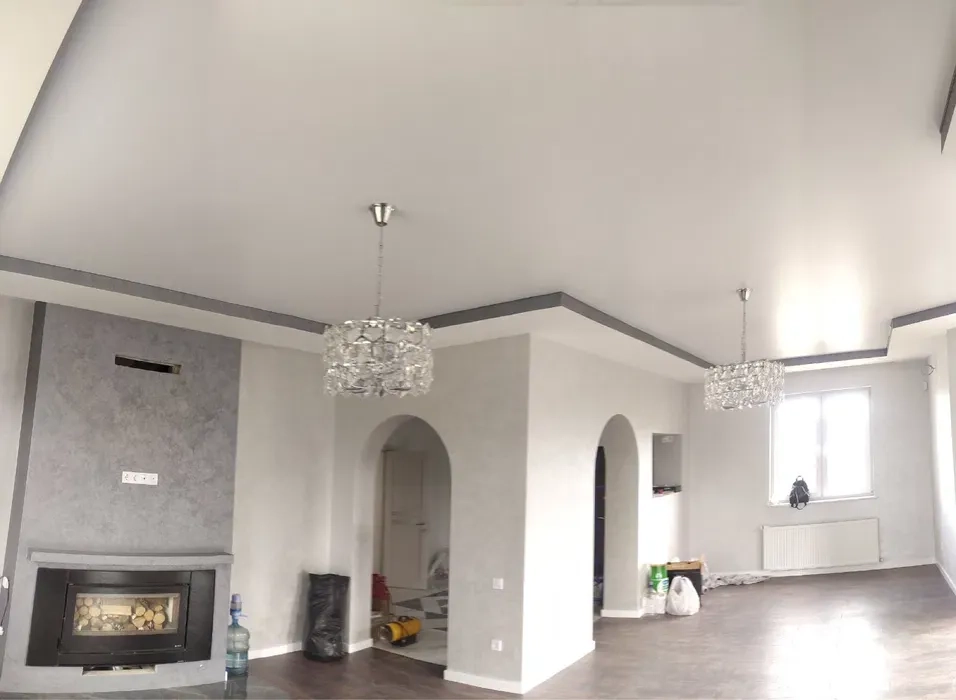 Натяжні стелі 29 Studio — монтаж під ключ