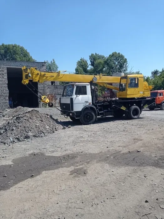 Автокран МАЗ 15т 21м