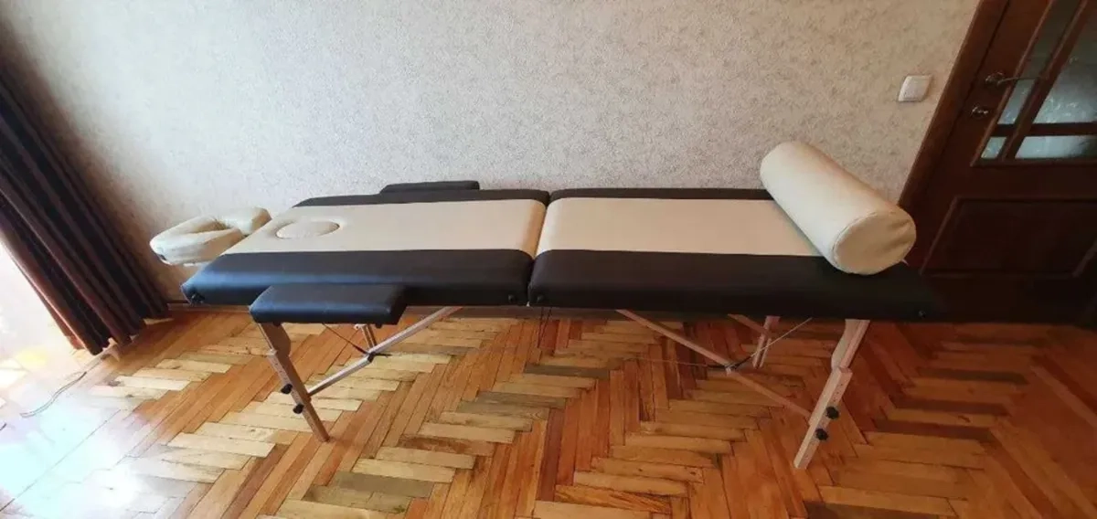 Масажний стіл кушетка розкладна