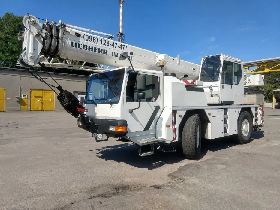 Послуги Автокрану Liebherr 35т в Кременчуці.