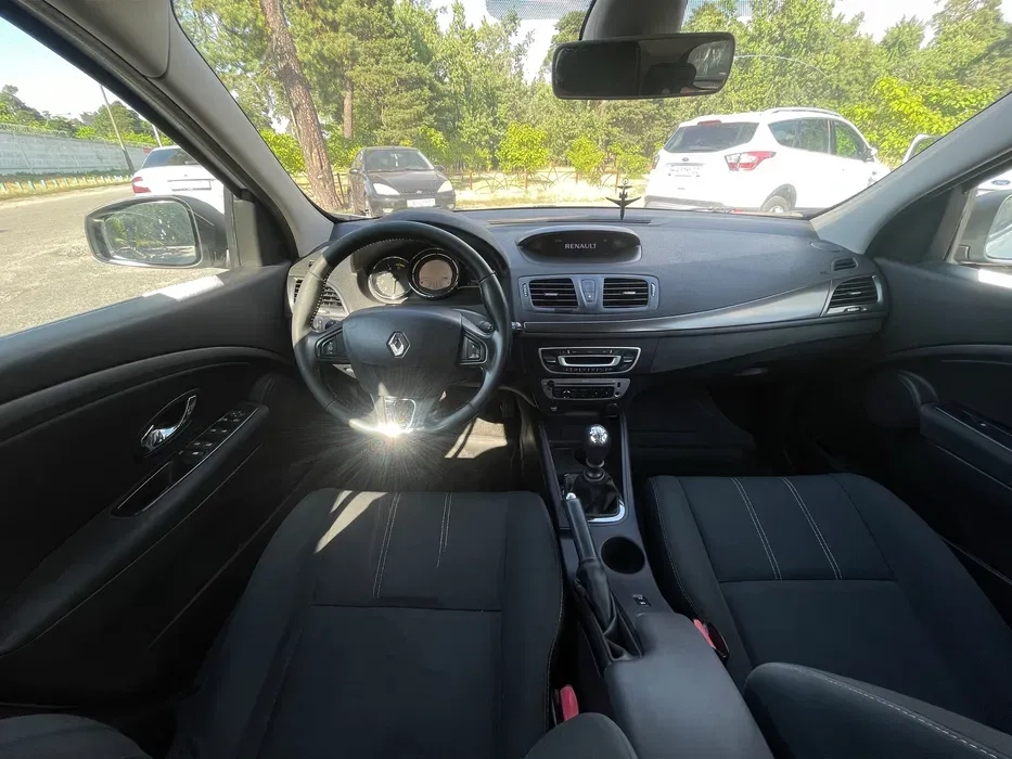 Авто Renault Megan 2015 под такси Рено меган дизель 1.5