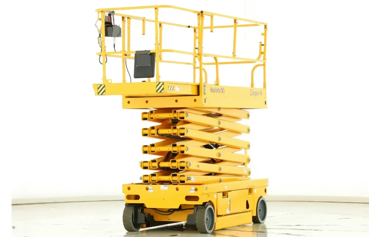Акумуляторний підйомник Haulotte Compact 14