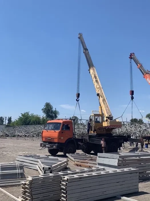 Автокран Івановець