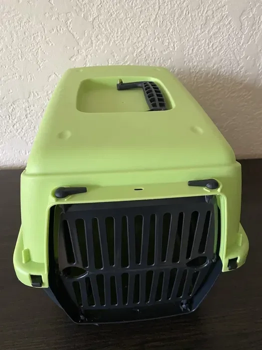 Переноска для котів, собак