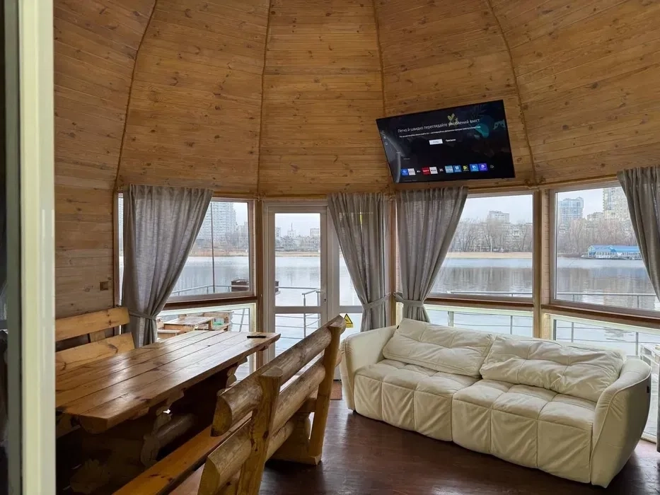 Зняти будинок з банею подобово, Гідропарк, будинок на воді