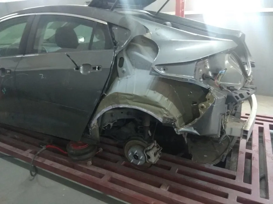 Фарбування авто, ремонт кузова, Рихтування авто, Стапельні роботи