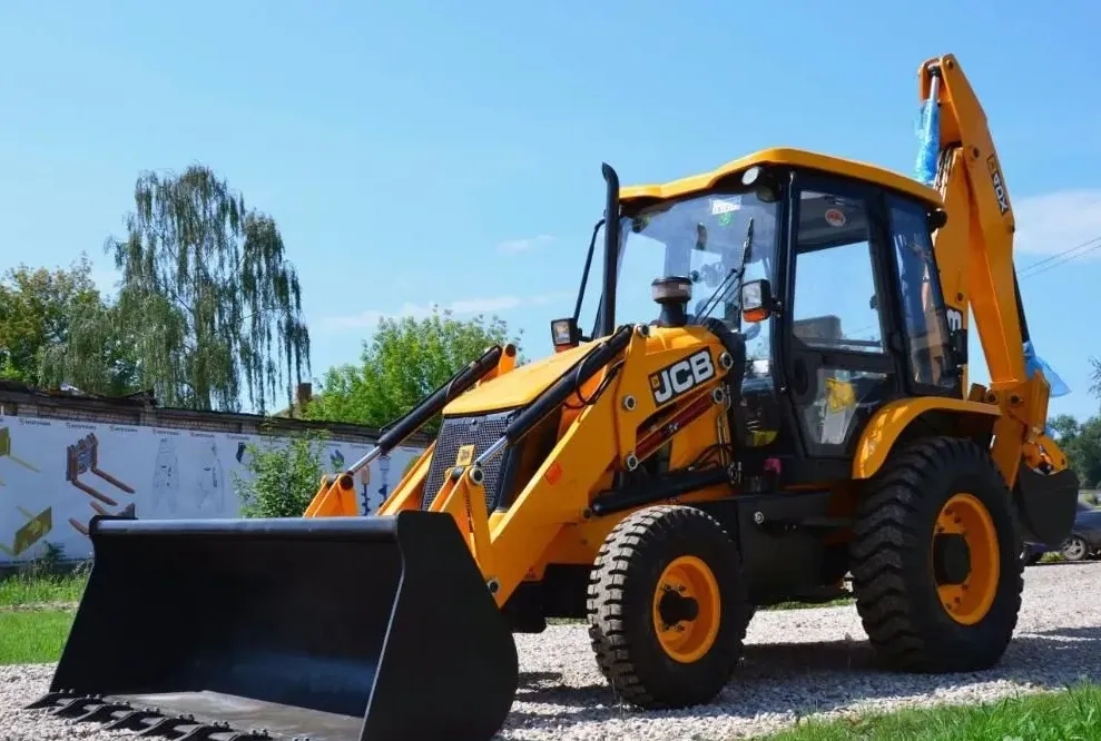 Спецтехніка - Екскаватор JCB