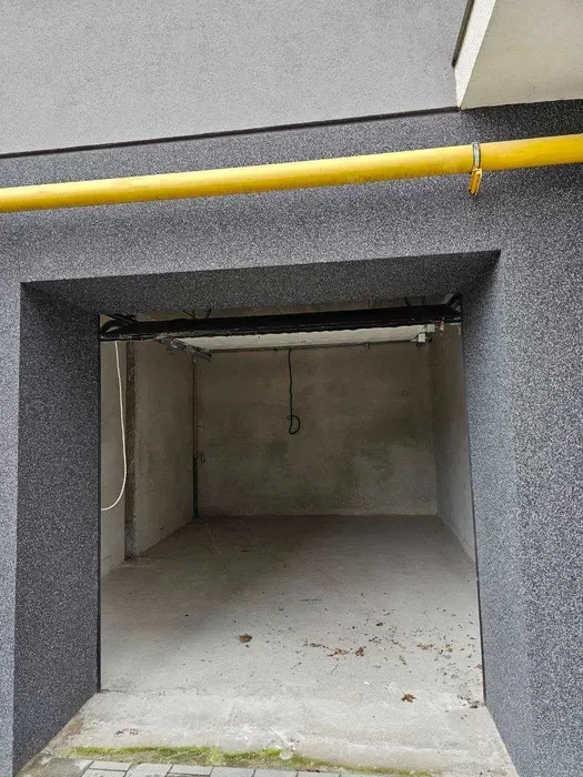 Паркінг місце у новобудові