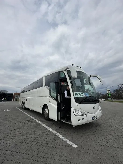 Пасажирські перевезення по Україні та за кордон у будь-які напрямки..