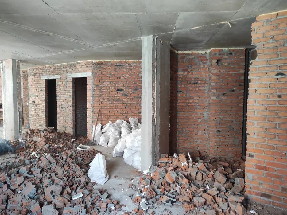 Вантажники + демонтаж + вивіз сміття — комплексне рішення