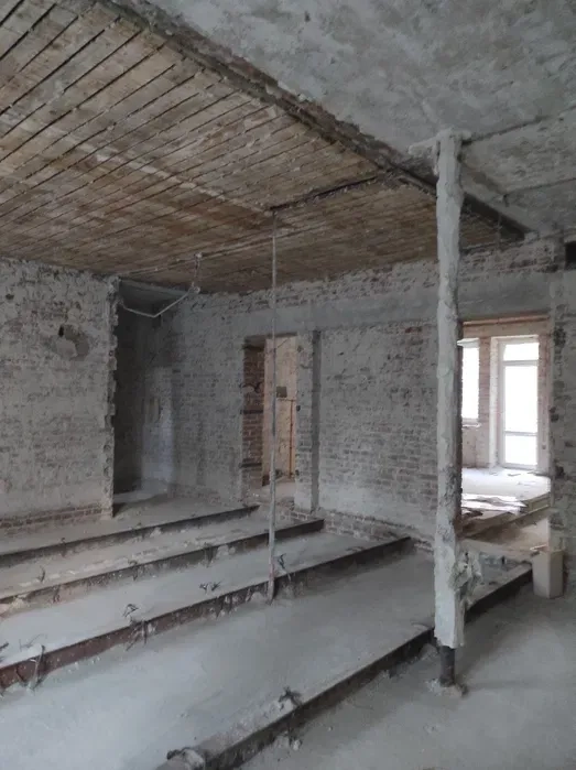 Вантажники + демонтаж + вивіз сміття — комплексне рішення