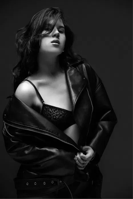 Фотограф Дніпро фотосесія студійна/індивідуальна фотосесія