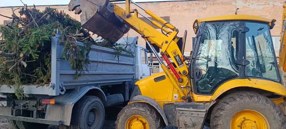 Екскаватор-навантажувач