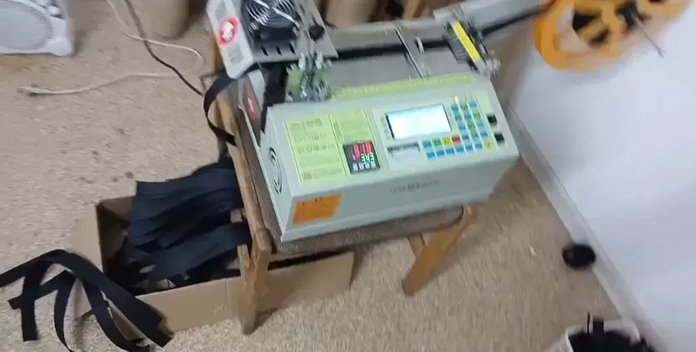 Нарізка стропи резинки липучки