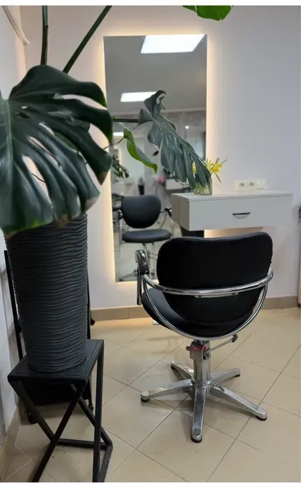 Перукар. Салон краси, Робоче місце.