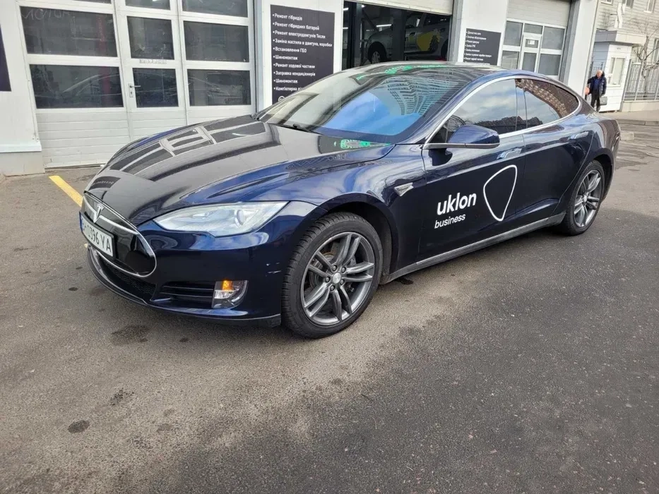 Автомобіль під таксі