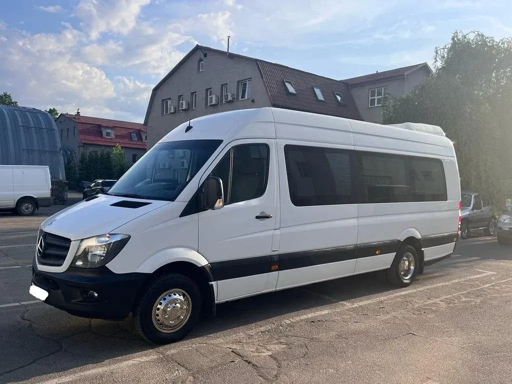 Мікроавтобус Mercedes-Benz Sprinter
