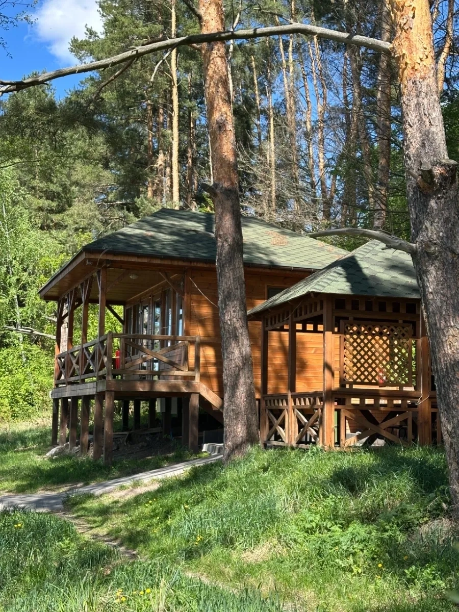 Будиночок для відпочинку та риболовлі НА ОЗЕРІ на 6 спальних місць (№1)