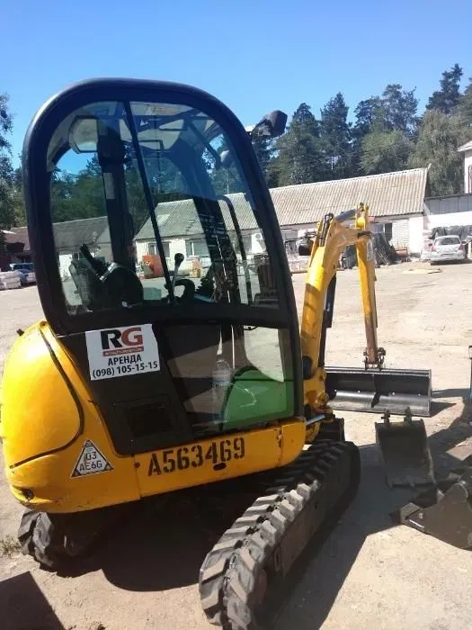 Риття траншей. Копаємо басейни. Гусеничний міні екскаватор