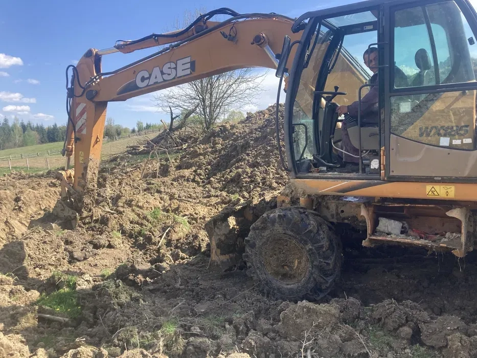 Екскаватор 20 т повноповоротний