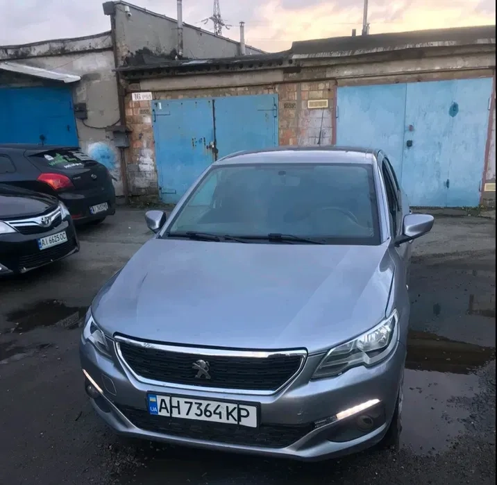 Vашину в 4500 тиждень. Без застави