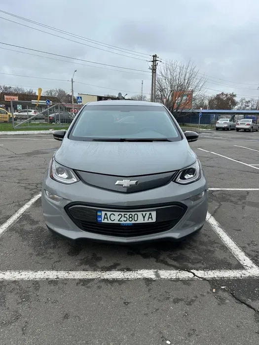Авто Chevrolet Bolt для таксі та особистого користування