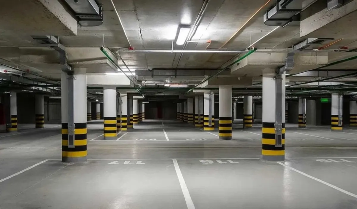 Зручне паркомісце в підземному паркінгу ЖК «Аурум Сіті»