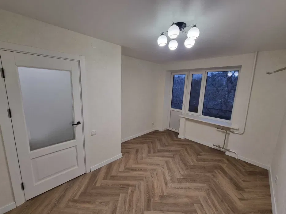 Ремонт магазину, офісу, квартири під ключ. Фарбування стін безповітряне