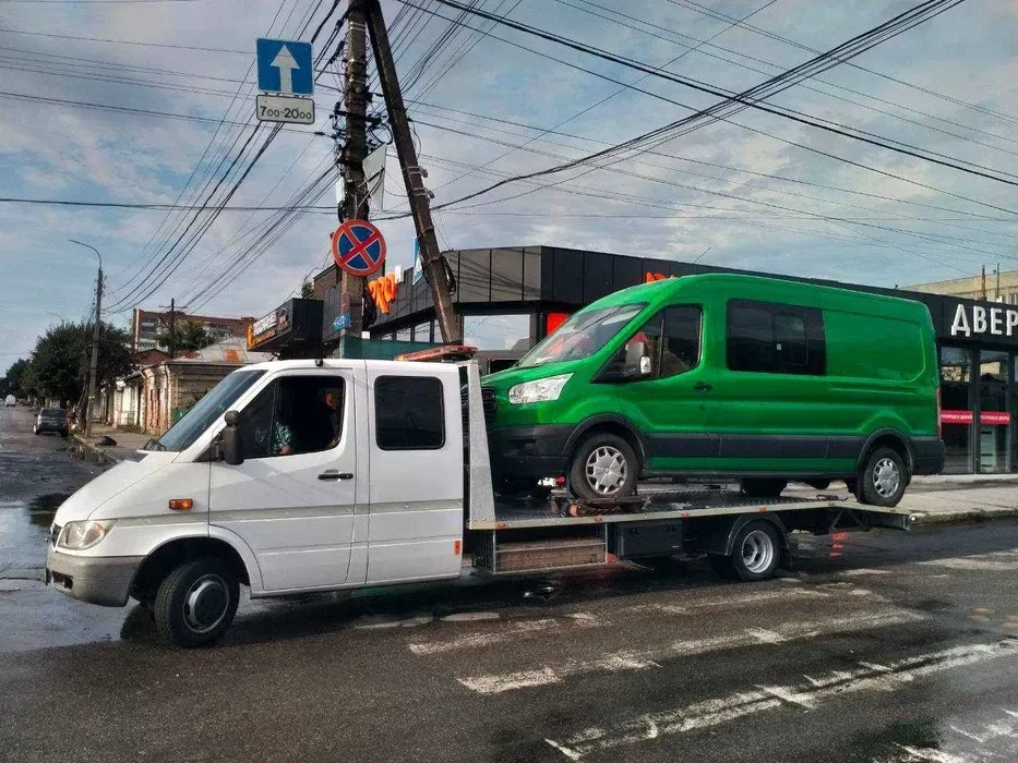 Евакуатор Вінниця 24/7. Швидка допомога