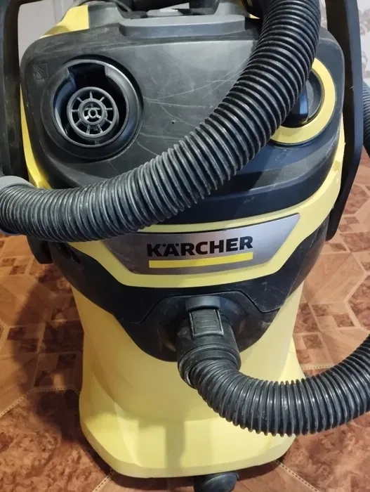 Професійний пилосос Karcher