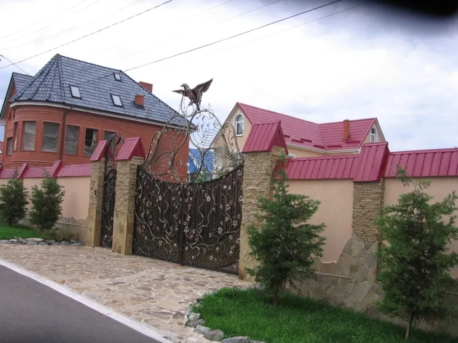 Паркани та дах недорого/Покрівельні та будівельні роботи/Гарантія