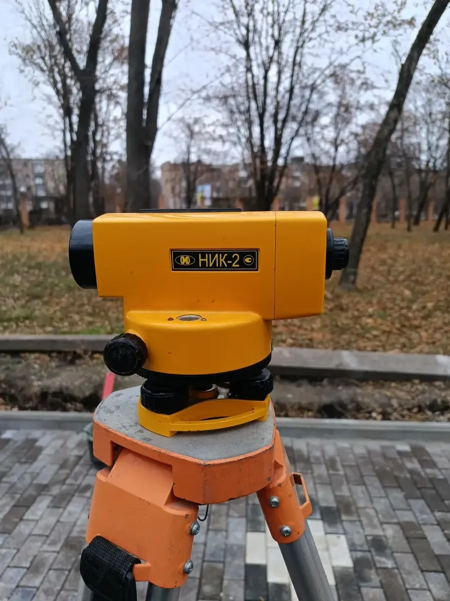 Професійний оптичний нівелір НІК - 2