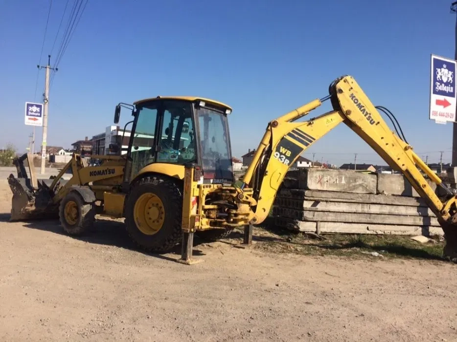 Екскаватор Komatsu Jcb
