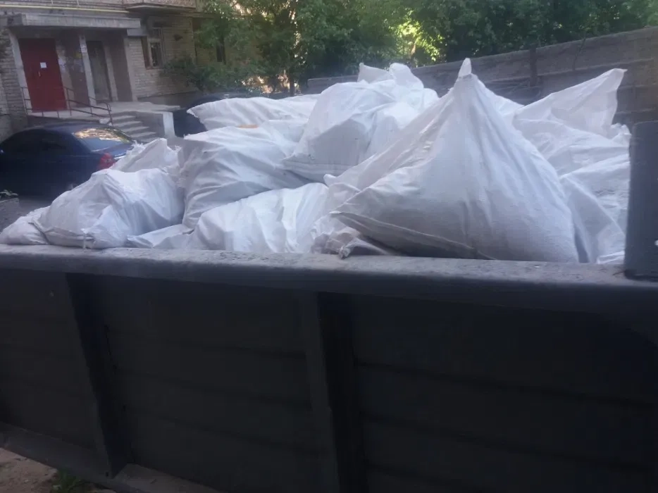 Вывоз мусора, доставка бетон, щебень, раствор, отсев.