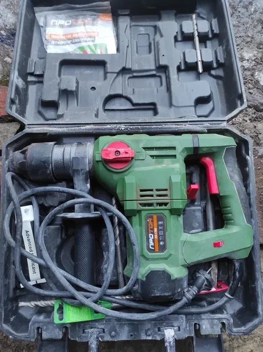 Перфоратор для дому та будівництва