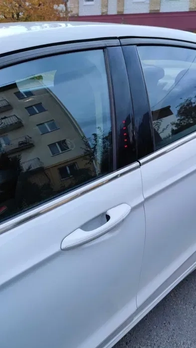 Автомобіль Ford Fusion Hybrid для особистого користування і роботи