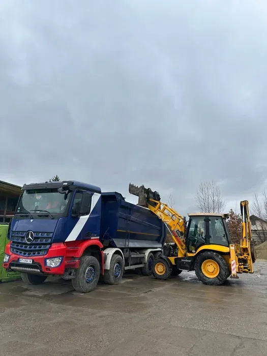 Пропонуємо надійний екскаватор для всіх видів робіт