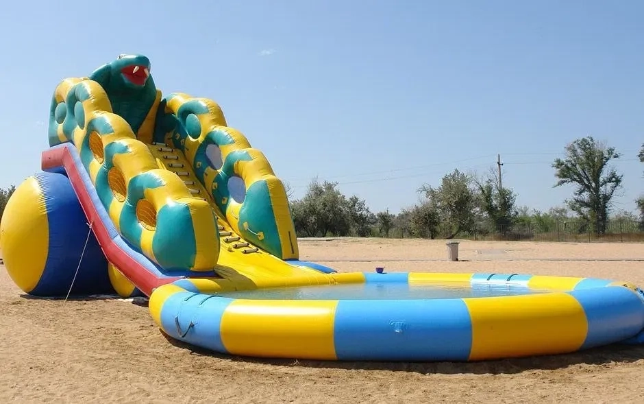 Ремонт надувних виробів, гірки, батути, комплекси,