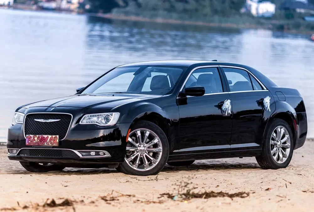 Авто на весілля Chrysler 300
