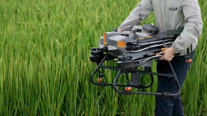 Агродрон DJI Agras - захист Ваших рослин