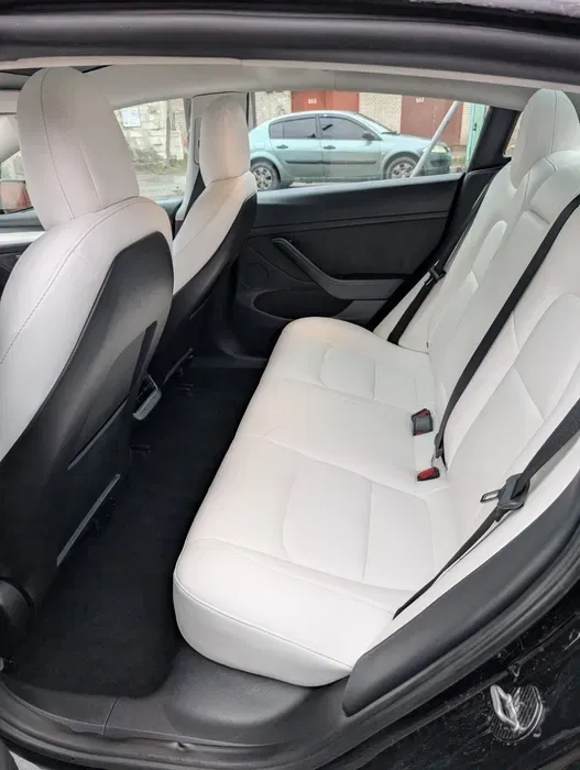 Авто з водієм