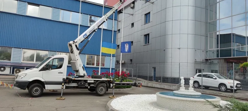 Послуги автовежі (Черепікер) Н 18-22 м роботи на висоті монтаж, тощо